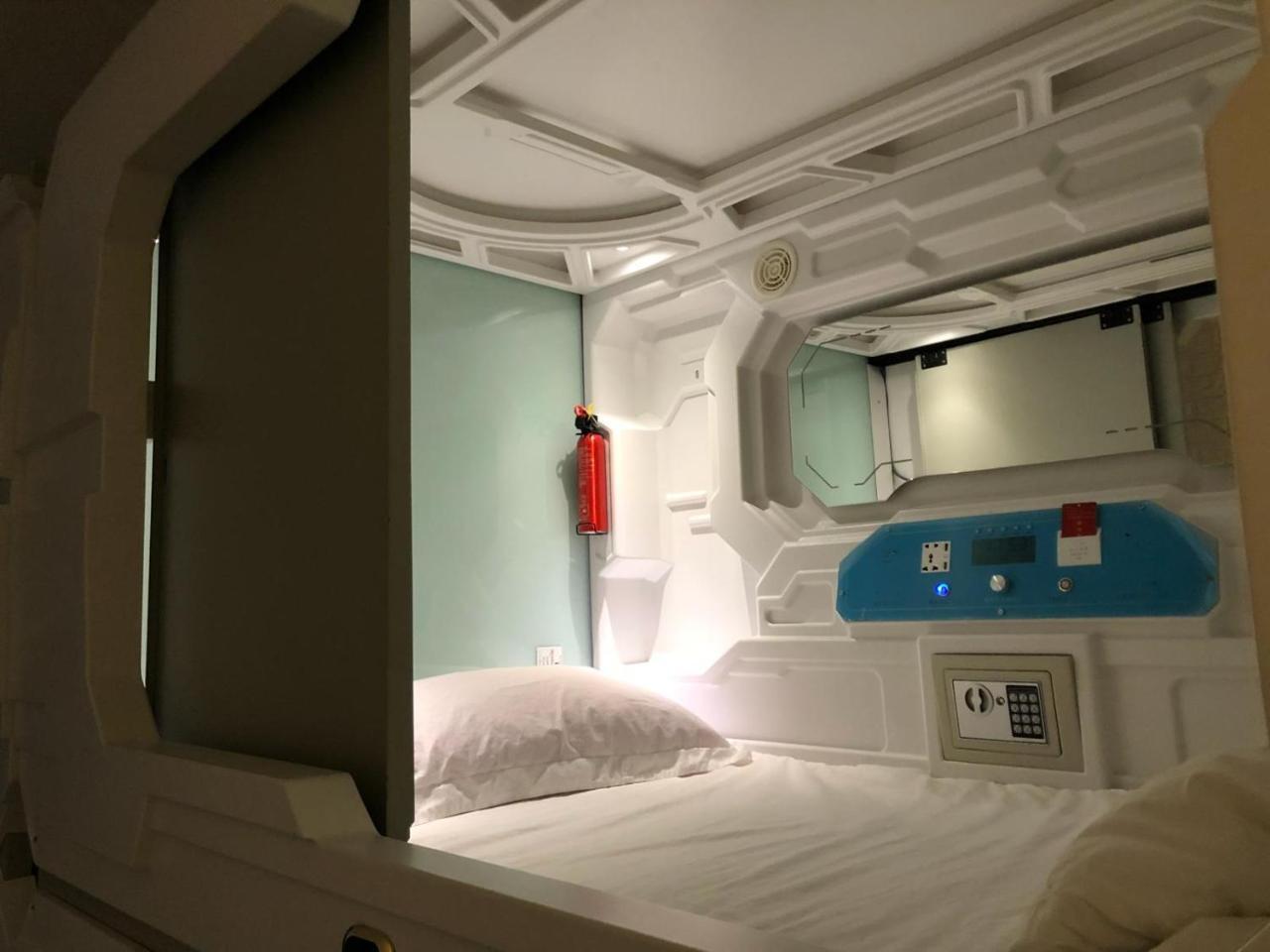Oh My Pods Hostel สิงคโปร์ ภายนอก รูปภาพ