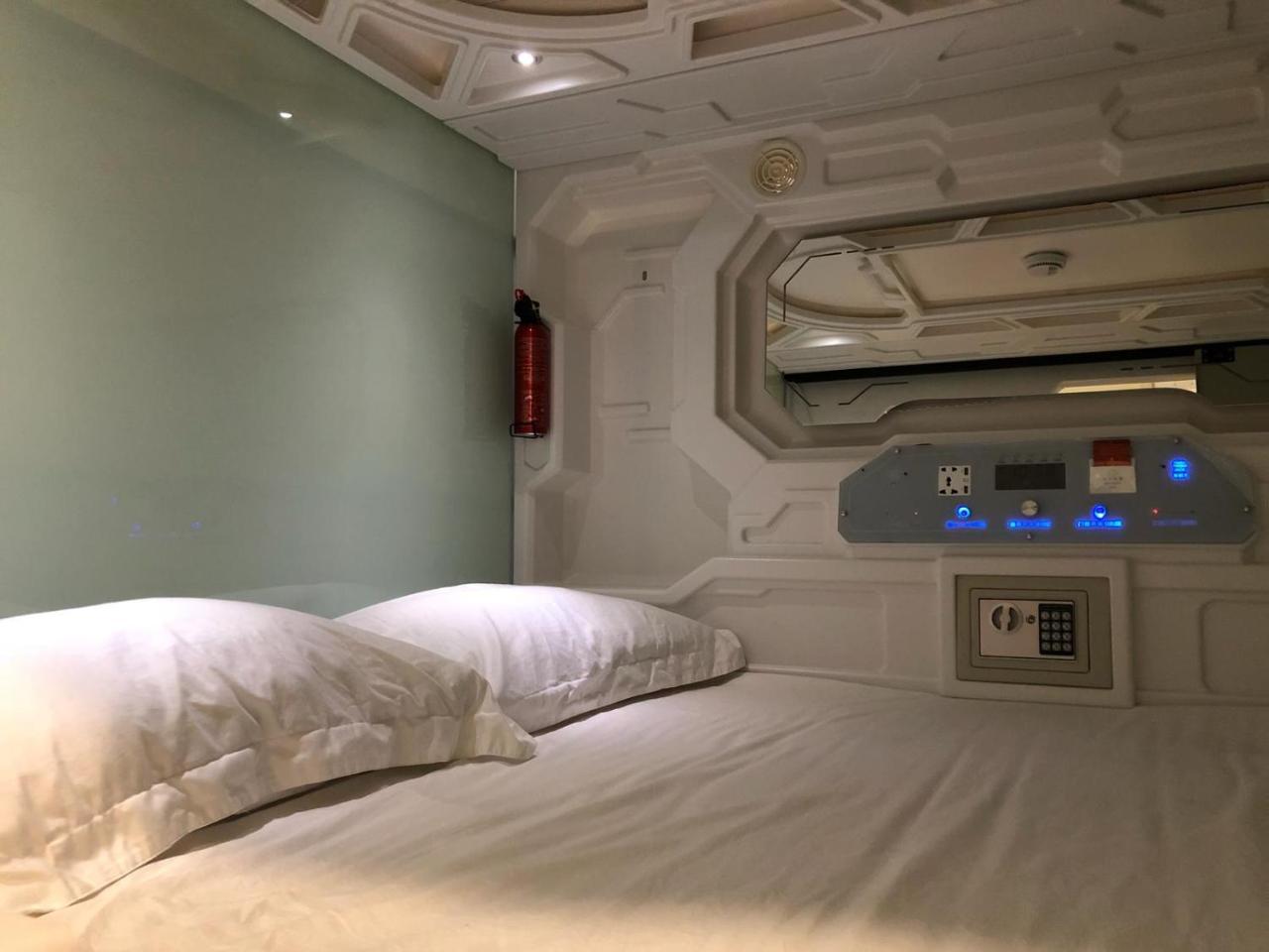 Oh My Pods Hostel สิงคโปร์ ภายนอก รูปภาพ